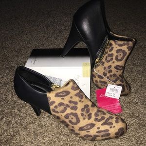 Desert Comfort Leopard shoes